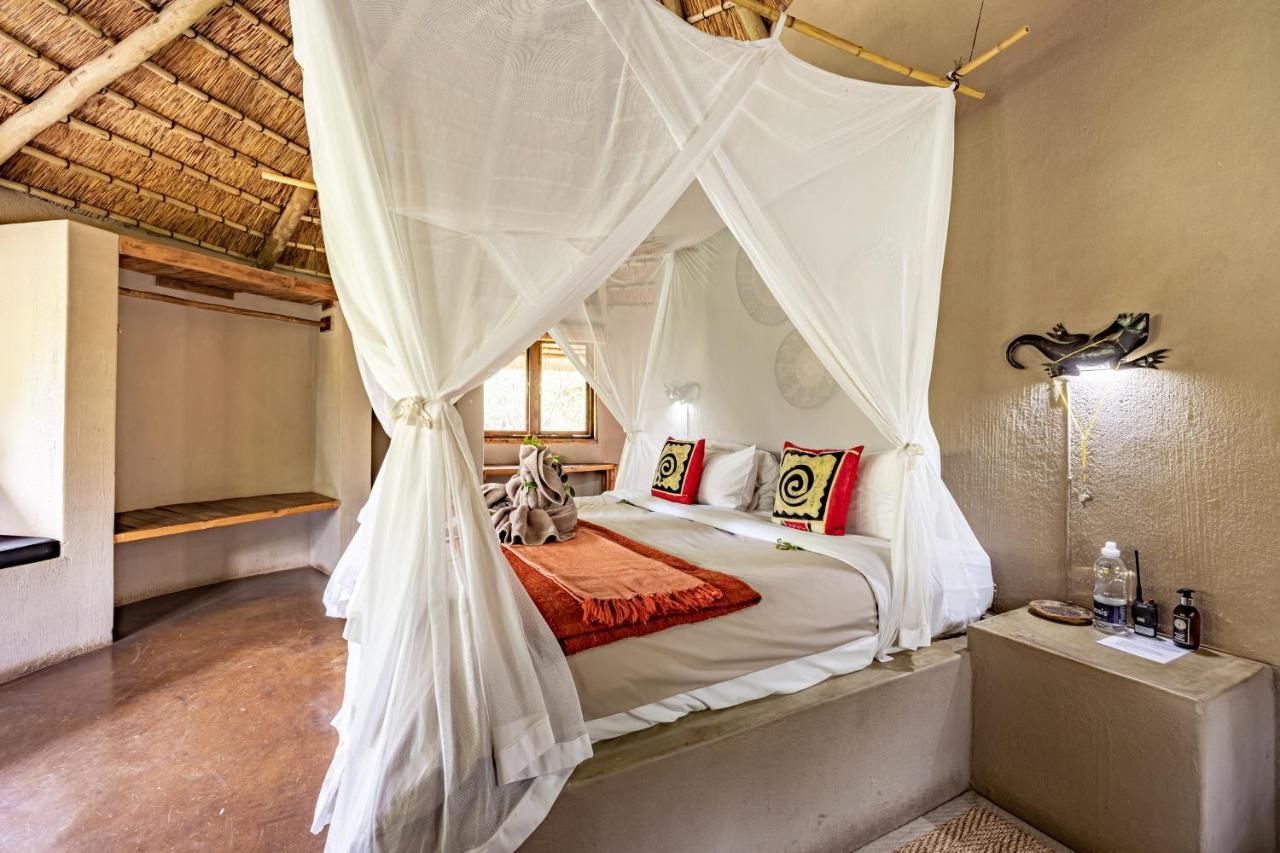 Umlani Bushcamp Villa Timbavati viltreservat Exteriör bild